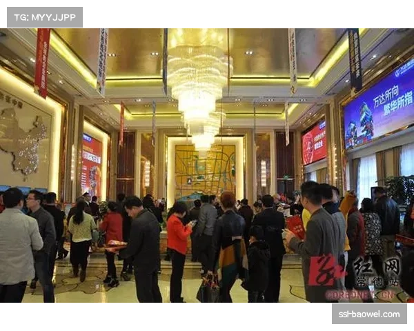 青训动态:德甲青训学院四月开放日吸引数千名小球迷参与 青训动态:德甲青训学院四月开放日吸引数千名小球迷参与